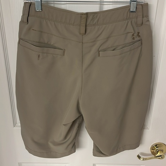 Under Armour Khaki Golf Shorts - Picture 4 of 7